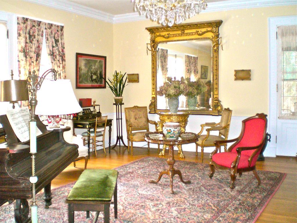 Whistler'S Inn Lenox Dış mekan fotoğraf