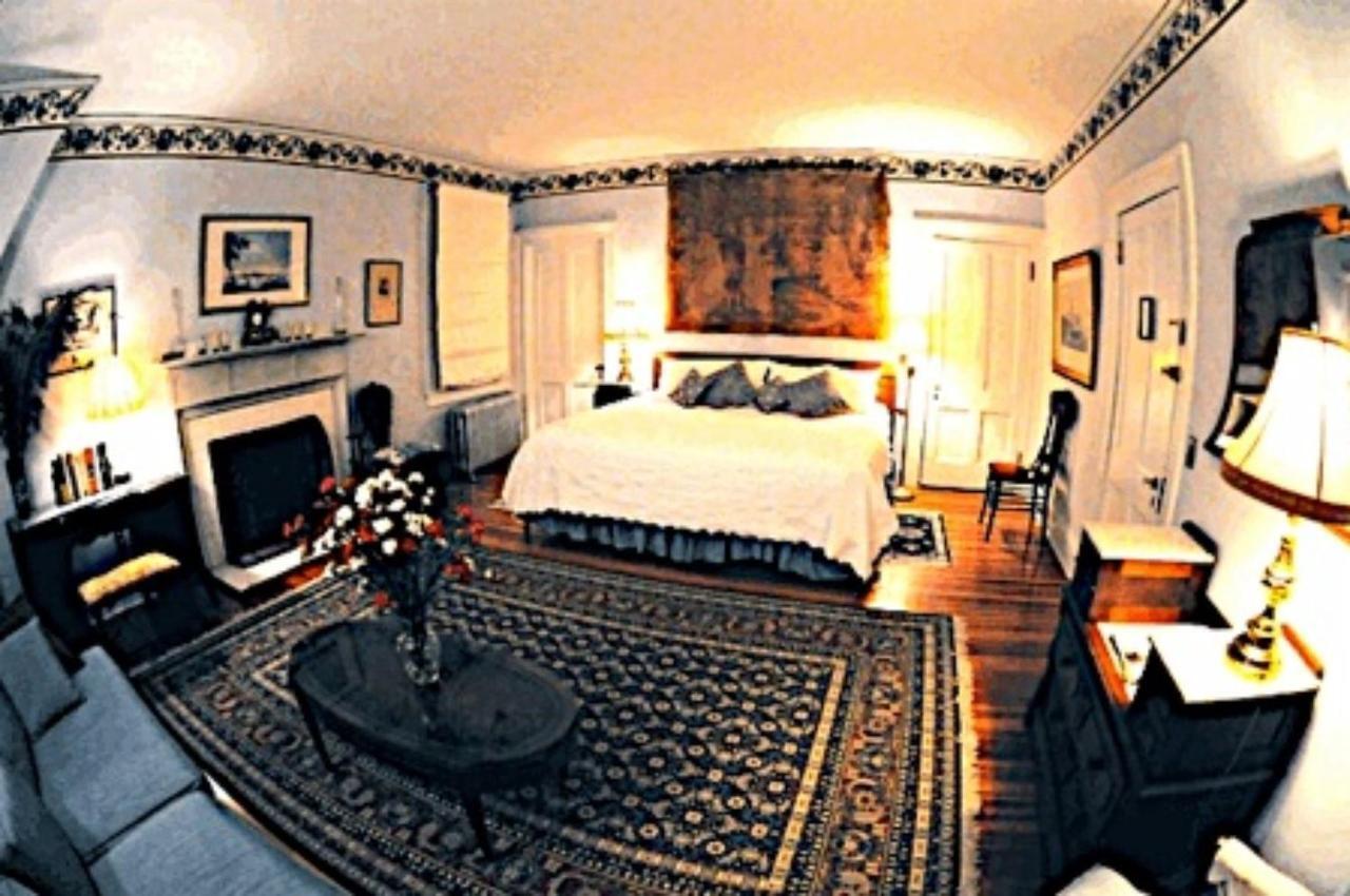 Whistler'S Inn Lenox Dış mekan fotoğraf